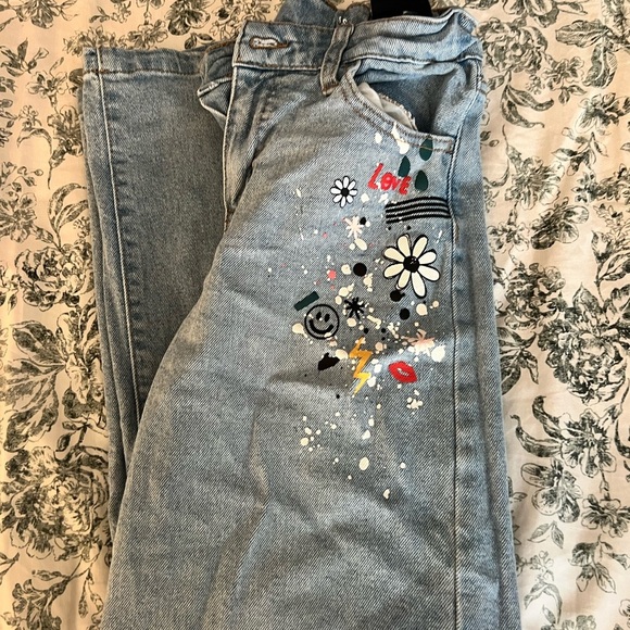 Cat & Jack Kids' Embroidered Gray Jeans - Picture 5 of 6
